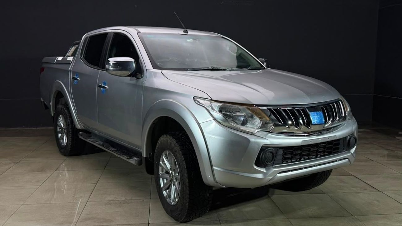 ميتسوبيشي تريتون DIESEL 4.0L RIGHT HAND DRIVE ONLY FOR EXPORT AVAILABLE