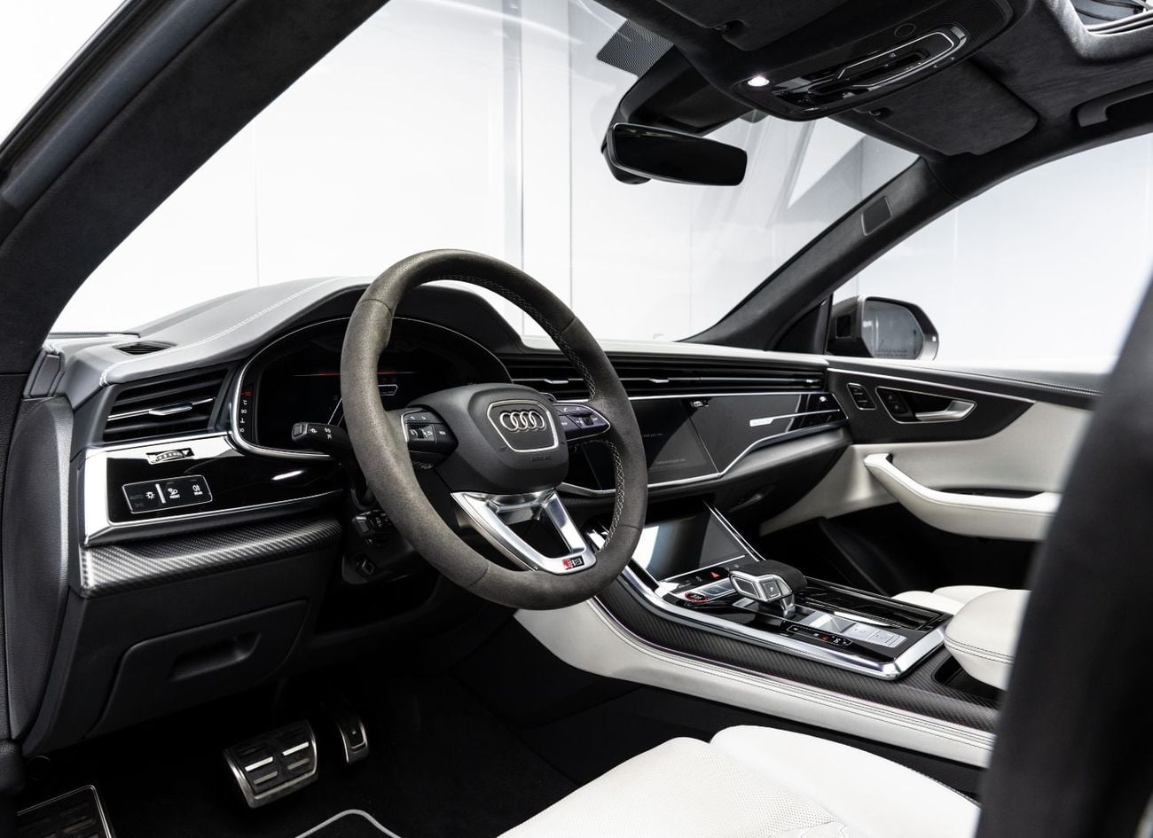 أودي RSQ8 BUY NOW, PAY 2027 | THE BLACKLINE STANDARD | 2031 Audi Warranty & Service Contract, GCC, Low KM's