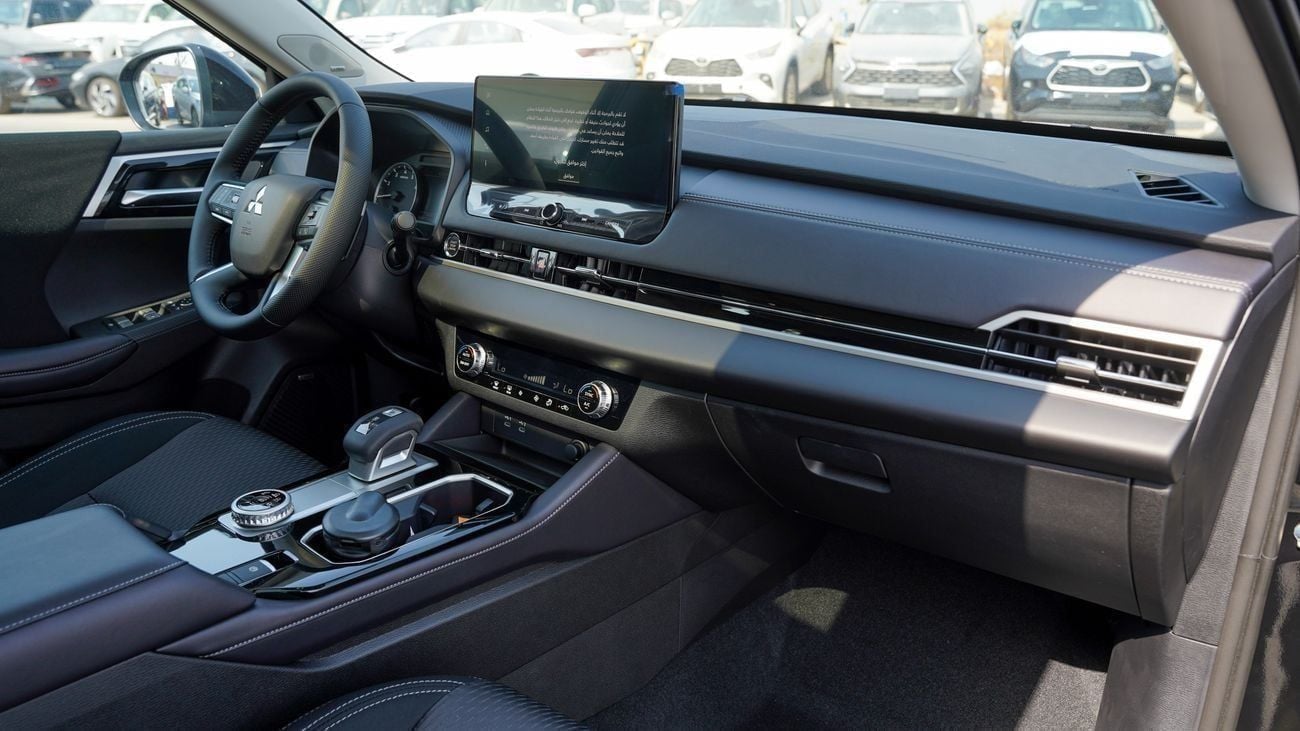 Mitsubishi Outlander Brand New 2026 Mitsubishi Outlander High Line (G03) 2.5L | 7-Seater SUV | GCC Spec | Export Only