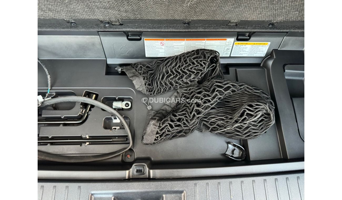 Toyota Highlander 2023 XLE SUNROOF TURBO ENGINE 2.5L AWD USA IMPORTED