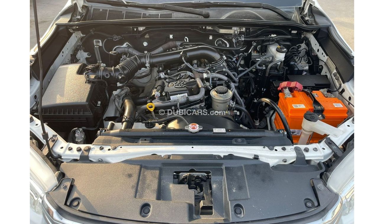 تويوتا هيلوكس GLS