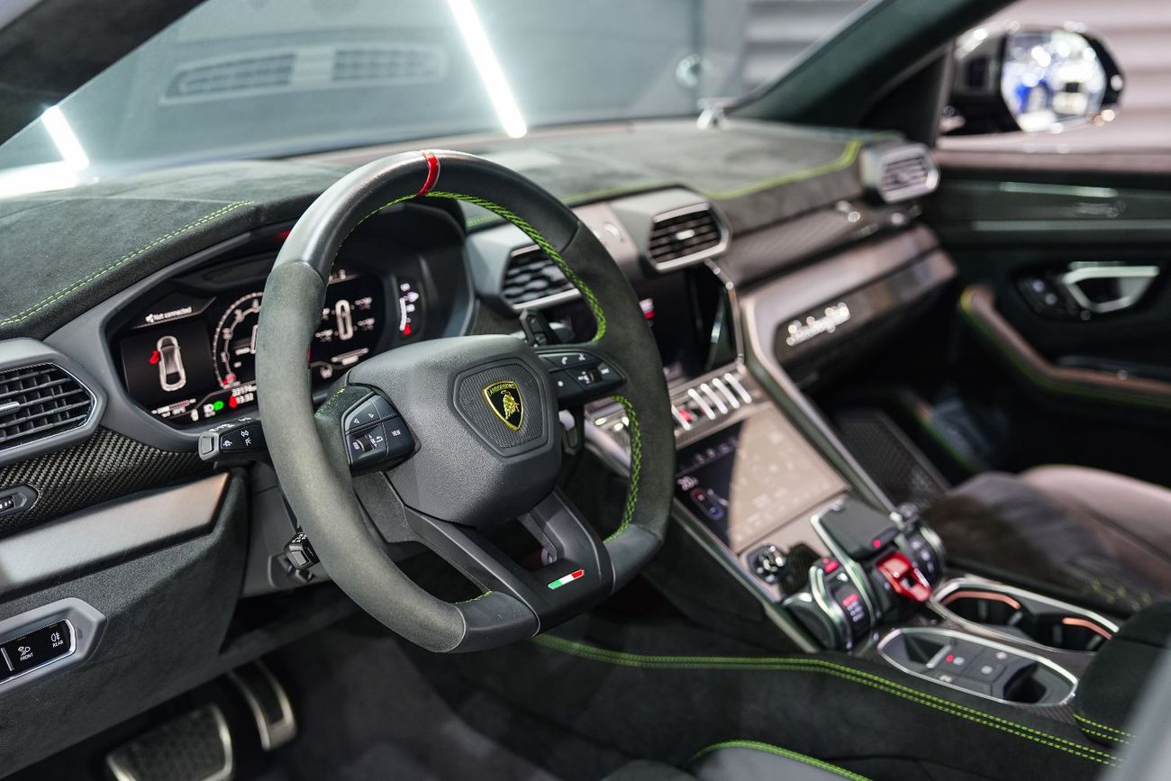 لامبورغيني اوروس 4.0T V8 Performante 2023 Urus Performante, Carbon Fiber Ext/Int, Akrapovic Exhaust, Dealer Warranty 