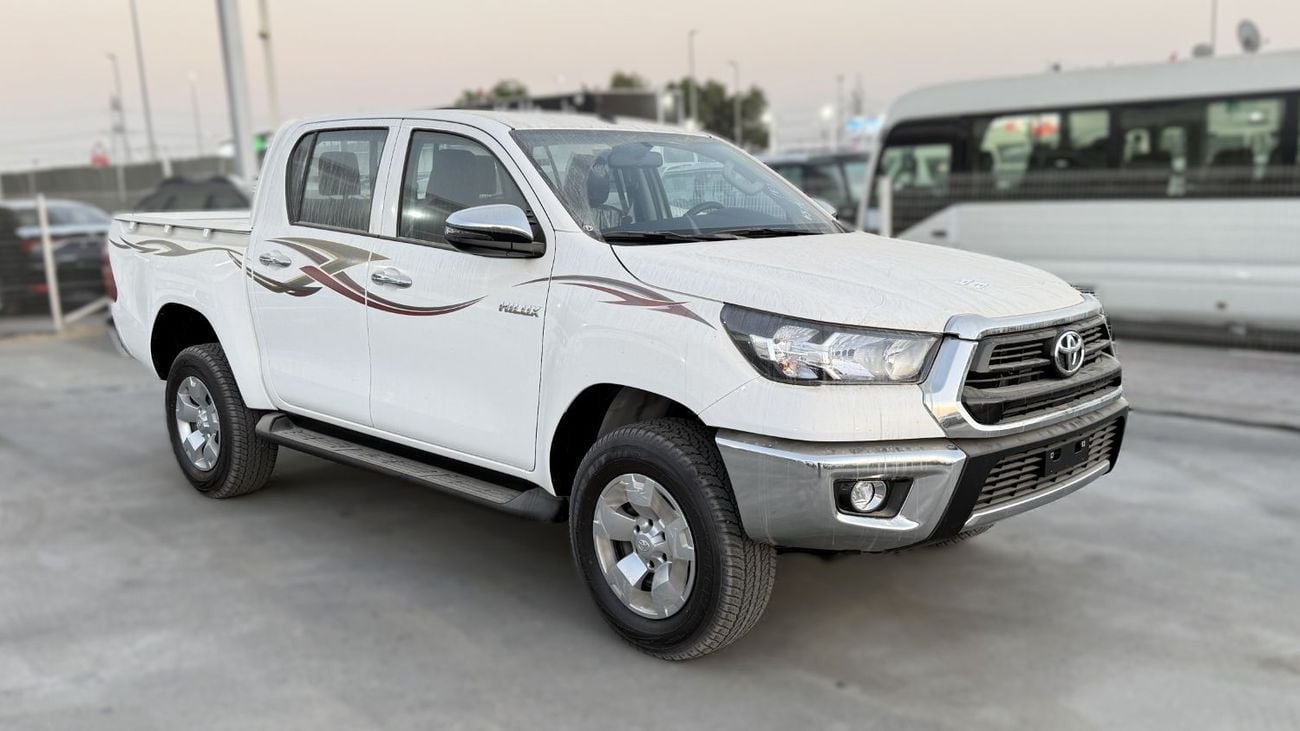 تويوتا هيلوكس 2.4L Diesel Manual Double Cab 4x4 2026YM
