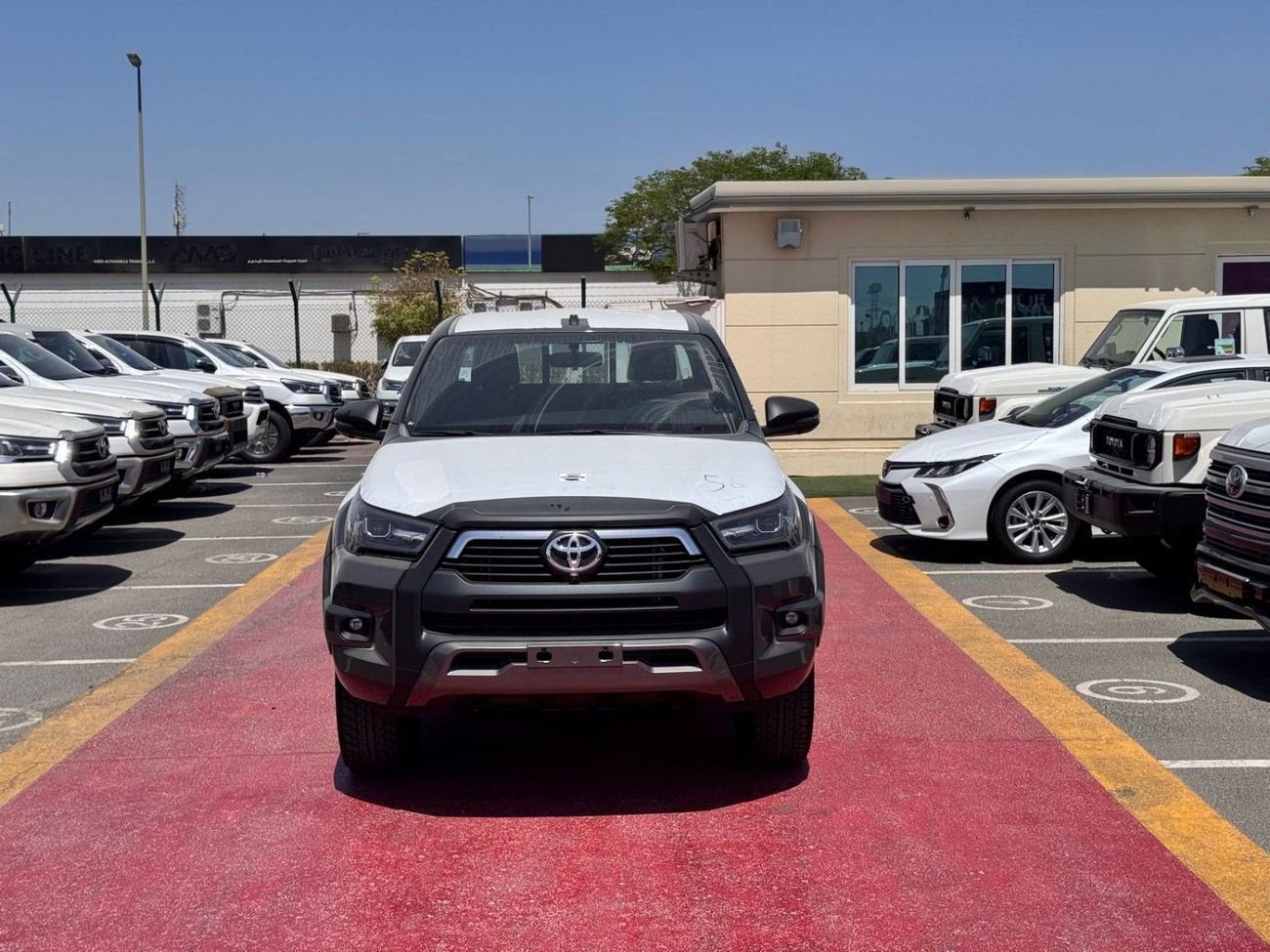 تويوتا هيلوكس 