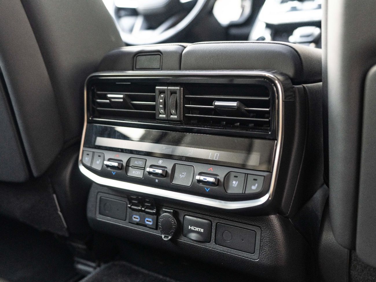 Toyota Land Cruiser GR-S 3.3L