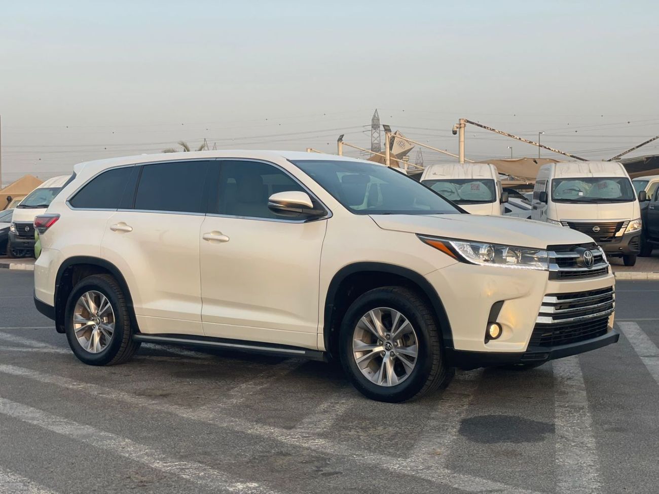 Toyota Highlander 2016 Toyota Highlander LE MidOption+ 3.5L V6 - AWD 4x4 - Side Step - 7 Seater - Trunk Auto -