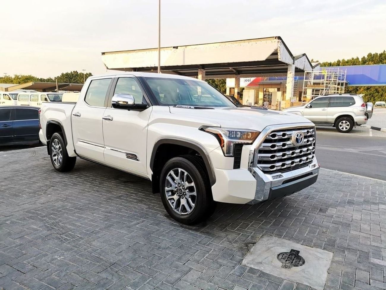 تويوتا تاندرا Toyota Tundra 1794 Edition ( Hybrid ) - 2024 - White