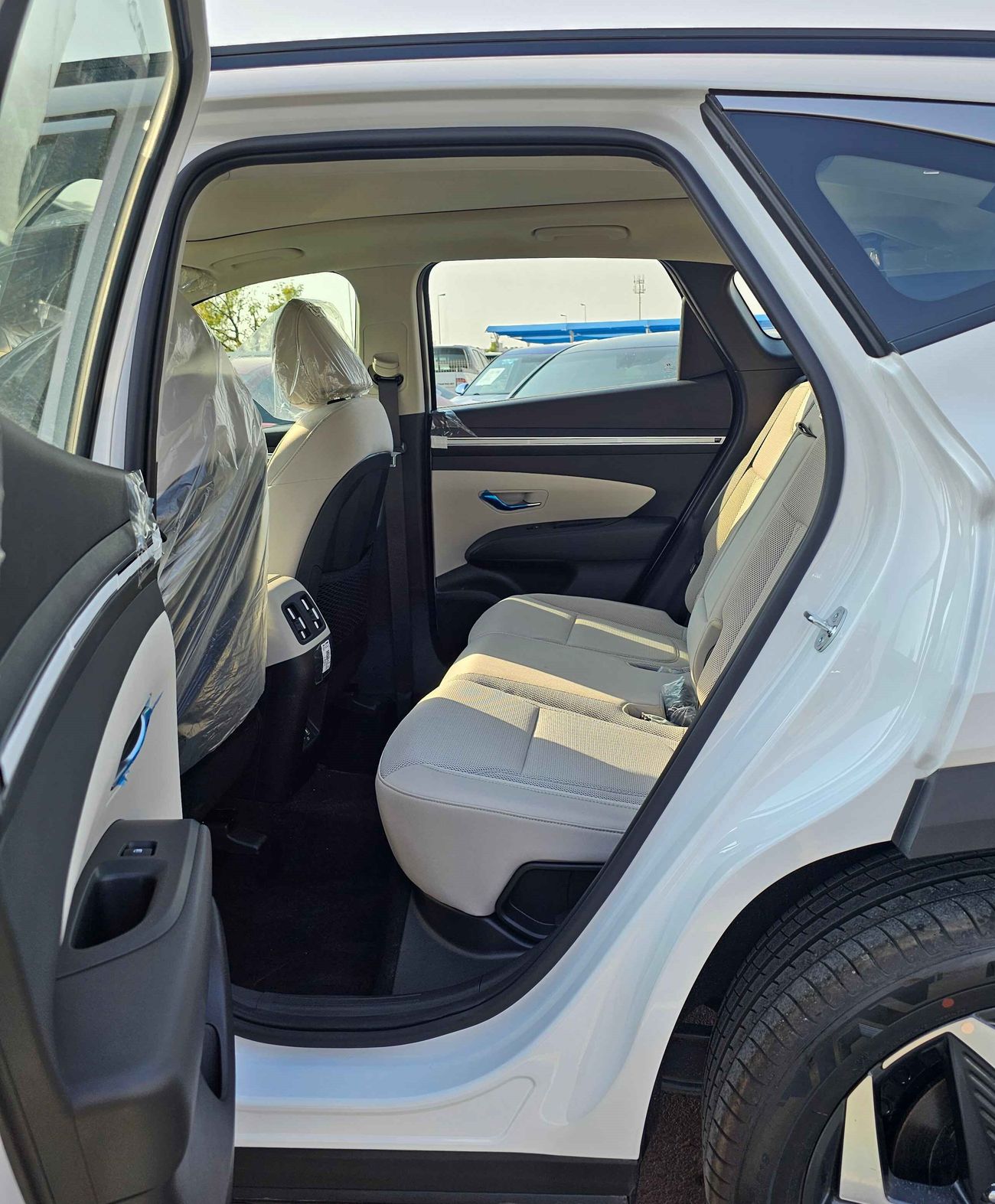 هيونداي توسون 1.6T V4 PETROL, PANORAMIC ROOF /  FULL OPTION AND MUCH MORE (CODE # 67957)