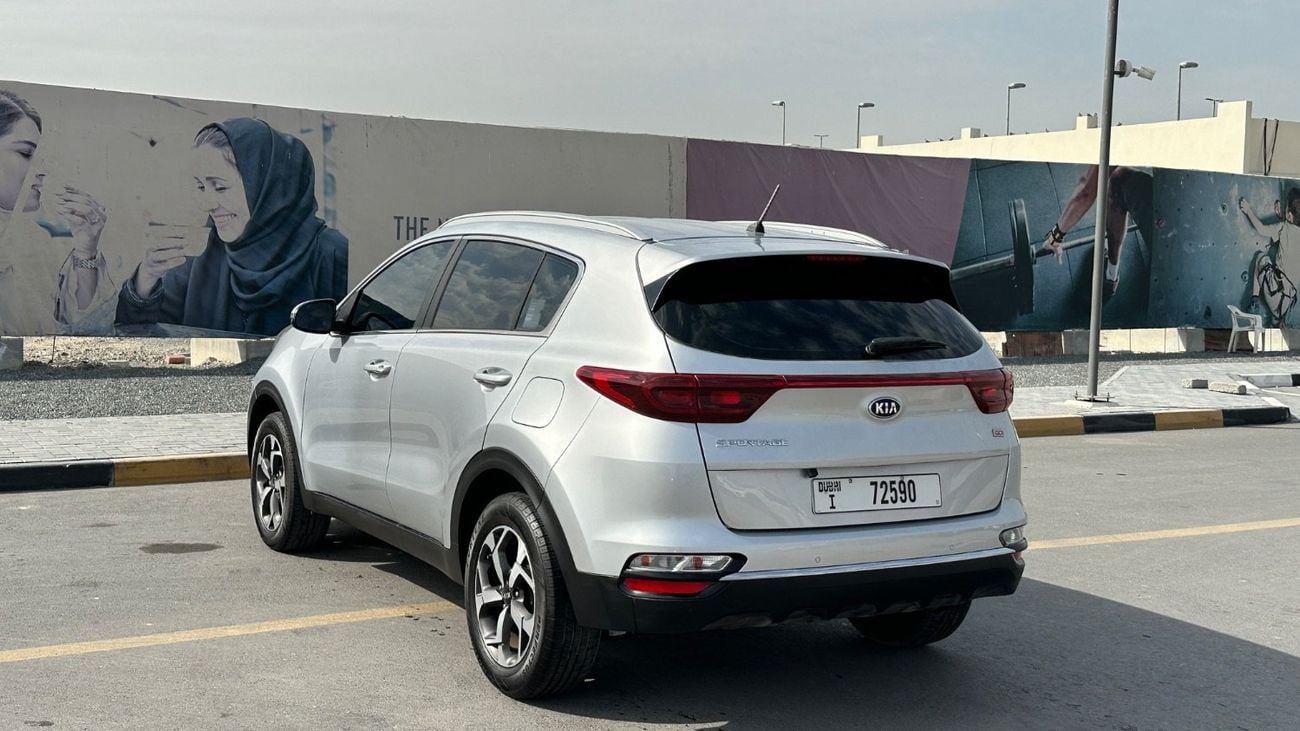 كيا سبورتيج Base 1.6L