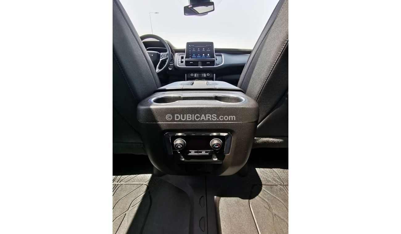 Chevrolet Tahoe Chevrolet Tahoe RST (Suburban) - 2023- White