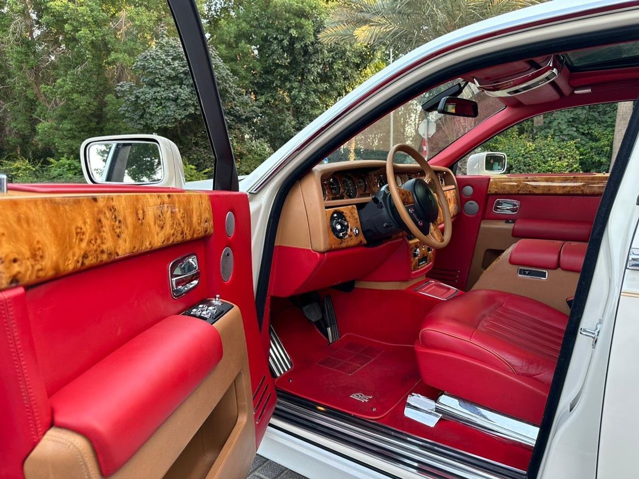 رولز رويس فانتوم 2007 | GCC Specs | V12 6.75L | Mansory Rims | Ultra Luxury | Timeless Design | Powerful V12