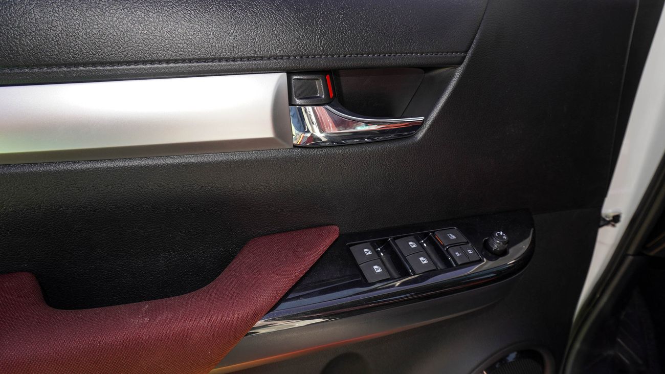 Toyota Hilux GLX-S  SR5  2.7L 4WD A/T