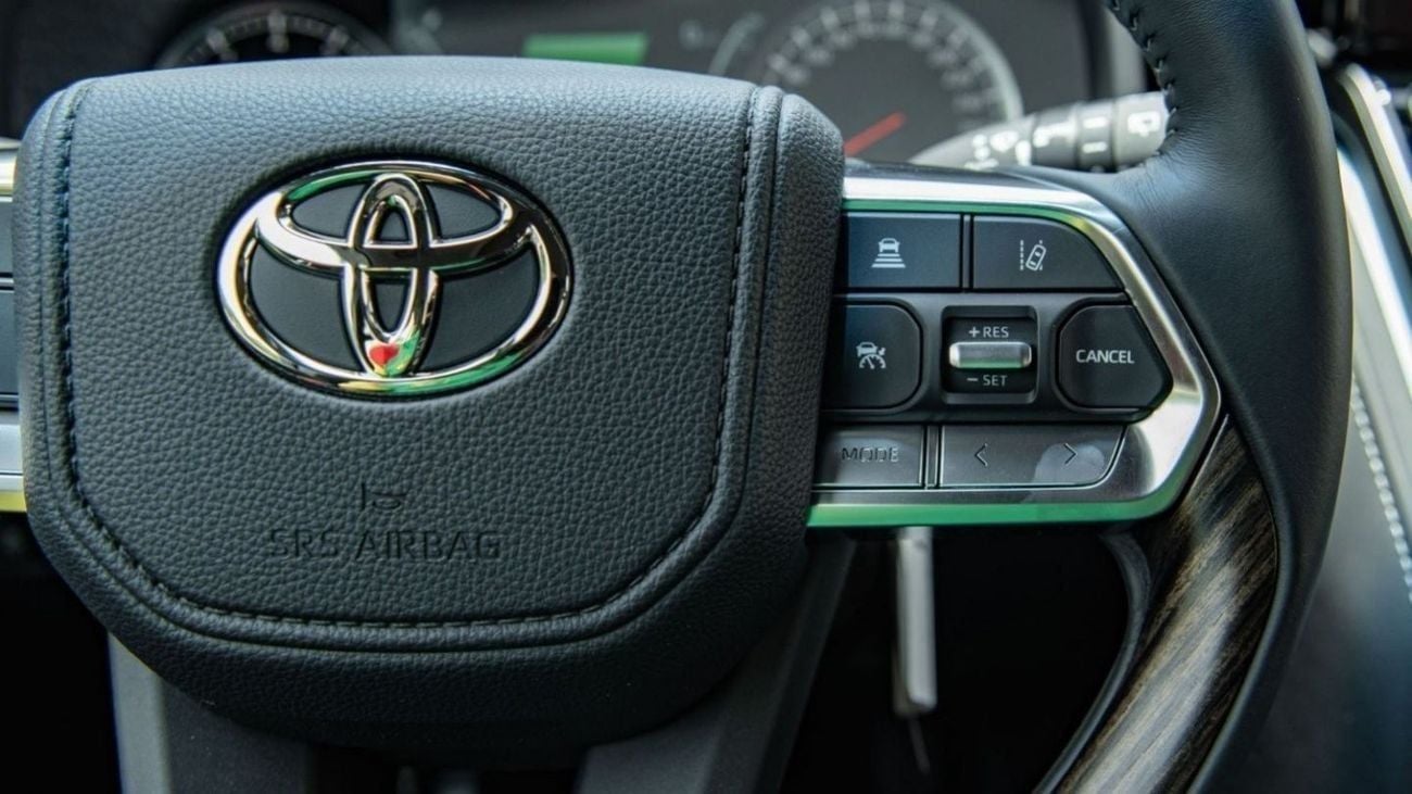 تويوتا لاند كروزر (LHD) TOYOTA LAND CRUISER 300 VXR 3.5P AT MY2025 – GREY