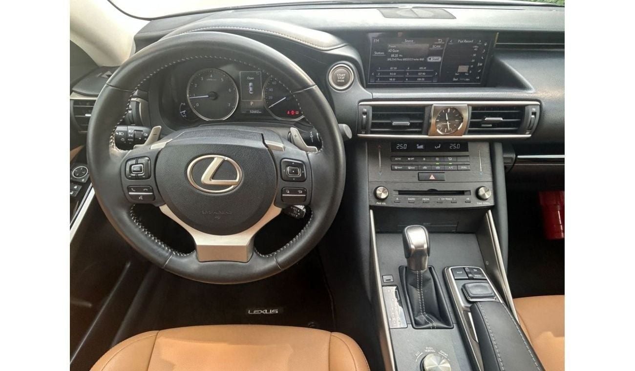 Lexus IS300 Excellence 2.0L LEXUS IS300 2019 GCC AL FUTTAIM LOW MILEAGE SINGLE OWNER IN MINT CONDITION