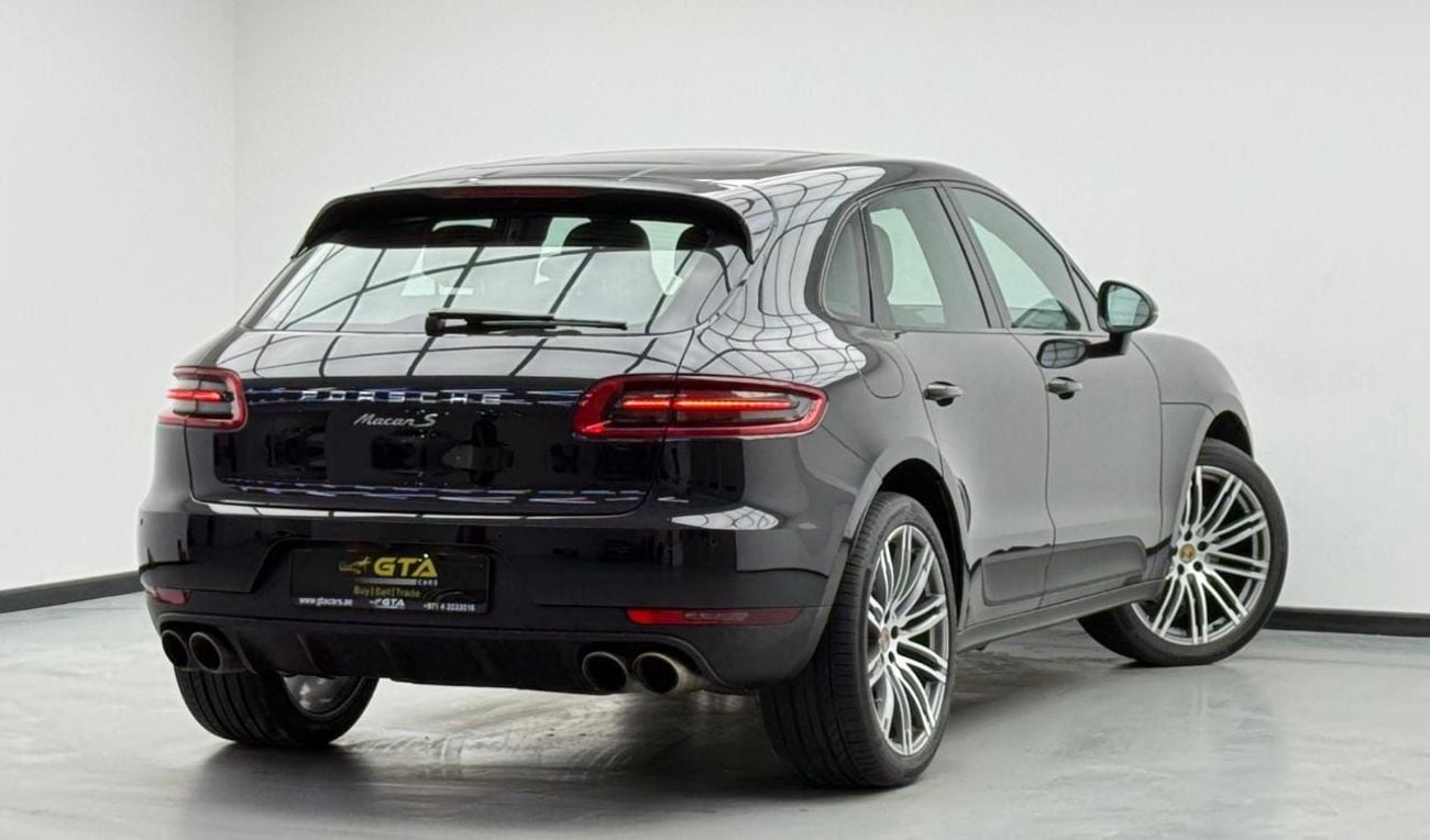 Porsche Macan S 3.0L (340 HP) 2015 Porsche Macan S, Full Porsche Service History, Fully Loaded, Excellent Conditio