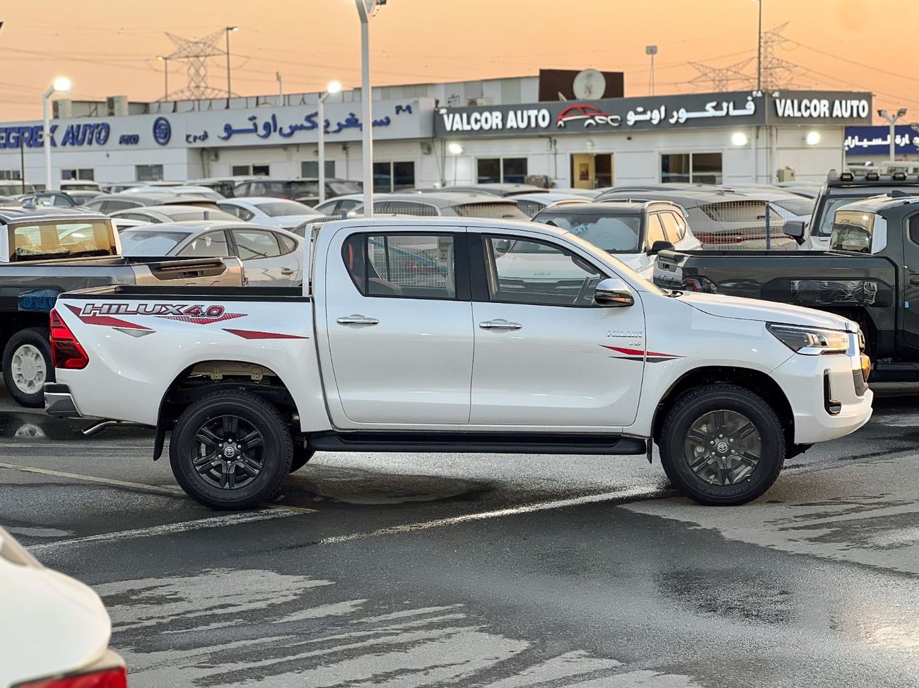 تويوتا هيلوكس EXPORT ONLY - TOYOTA HILUX VX 4.0L (w/ AIR COMPRESSOR)