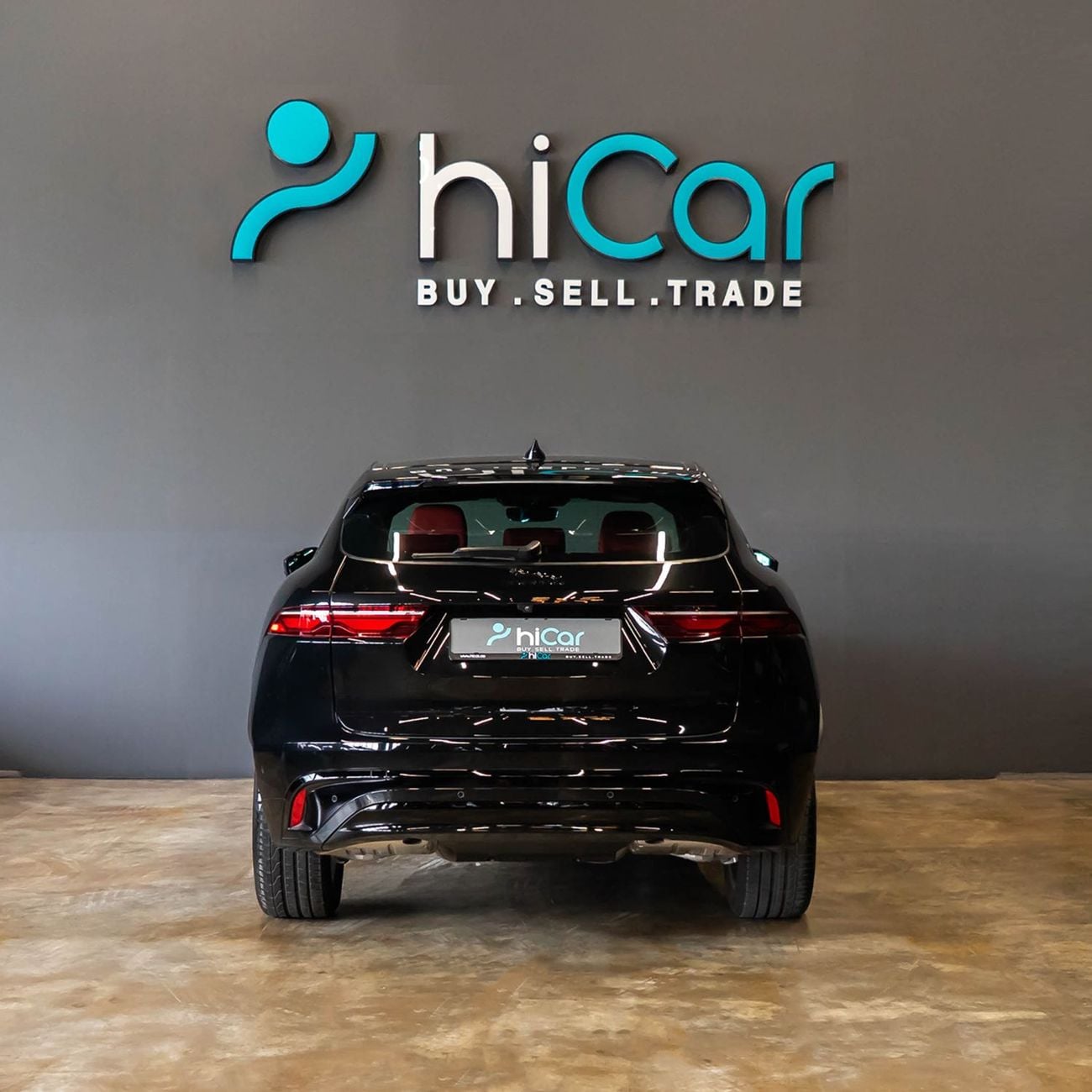 جاكوار F بيس AED 3,449 P.M • 0% Downpayment • F-Pace R-Dynamic SE • Agency Warranty and Service Package