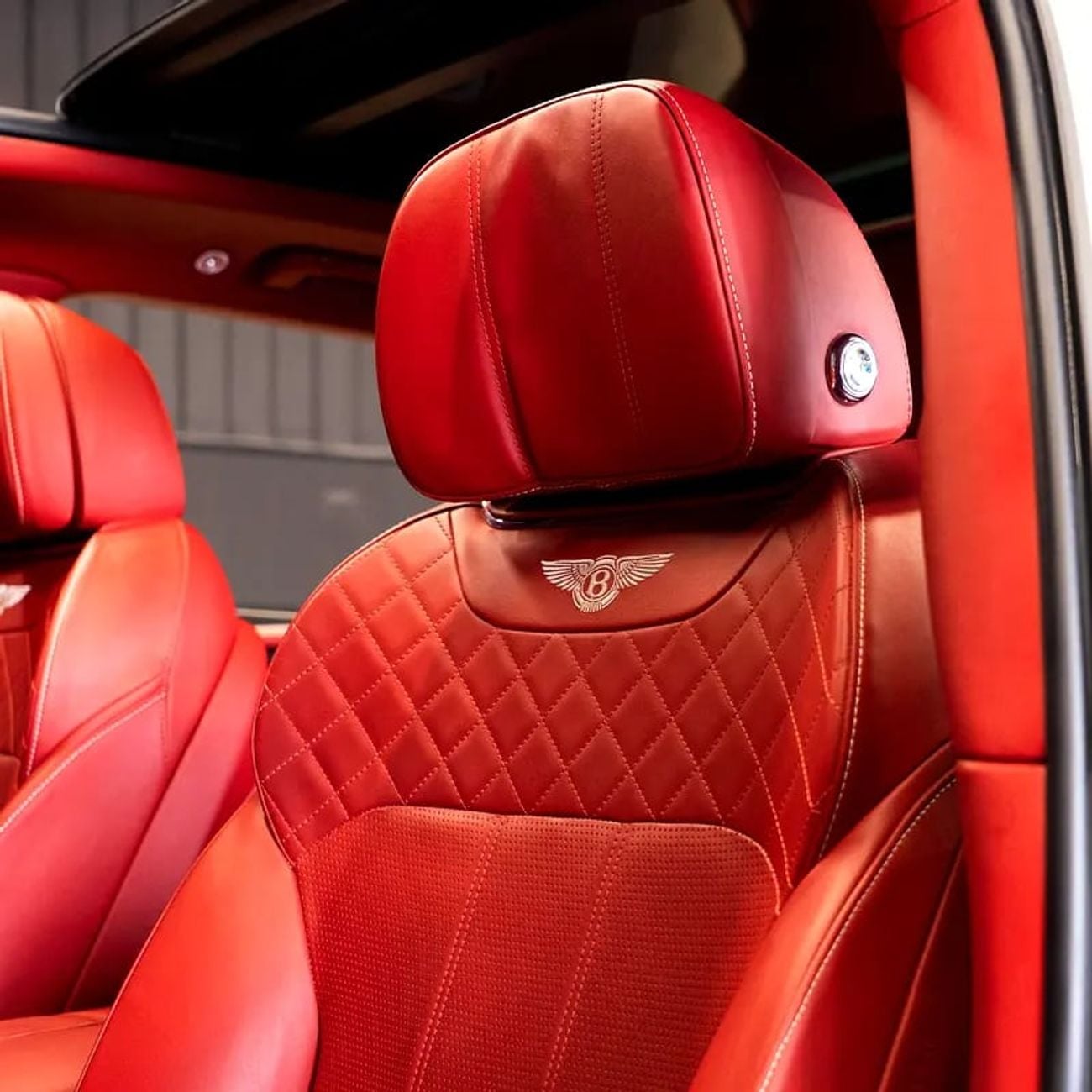 بنتلي بينتايجا 5,448 P.M • 0% Downpayment • • 1 Year Warranty