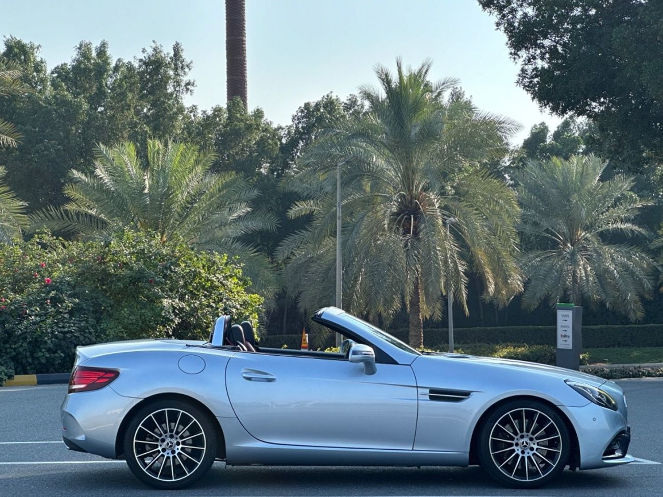 Mercedes-Benz SLC 200 Std