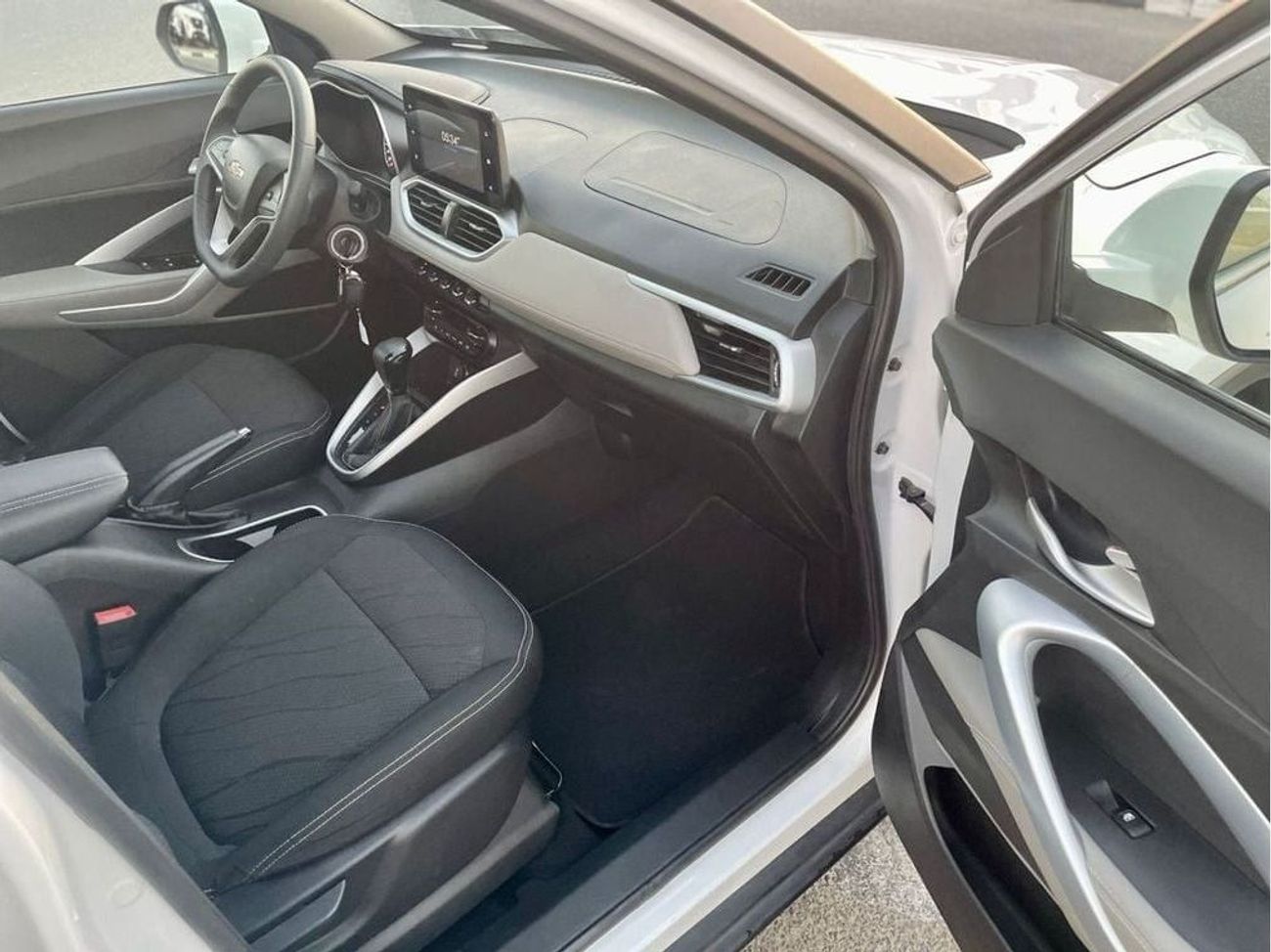 شيفروليه جروف 2023 Chevrolet Groove MidOption+ 1.5L V4 - GCC Specs Original Paint - 59,000 Km