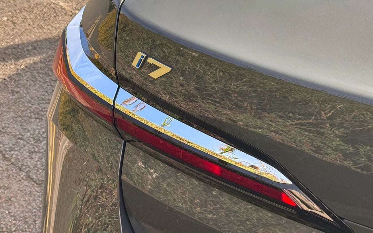 بي أم دبليو i7 XDRIVE60 BUSINESS EXCELLENCE xDrive60 Excellence Pro Right Hand Drive