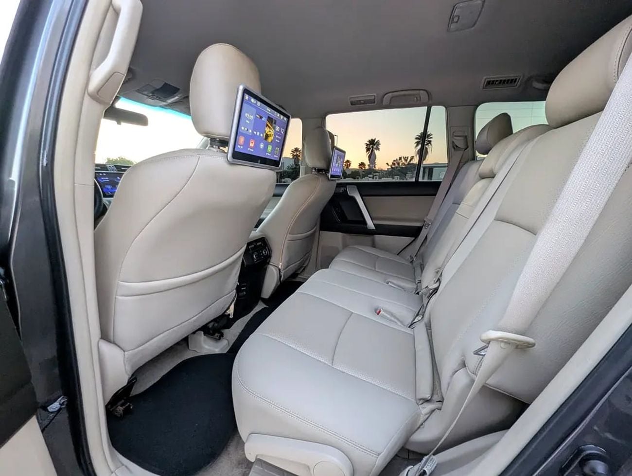 Toyota Prado TX-L Facelifted With Interior And Exterior TXL GCC Specs In excellent Condition
