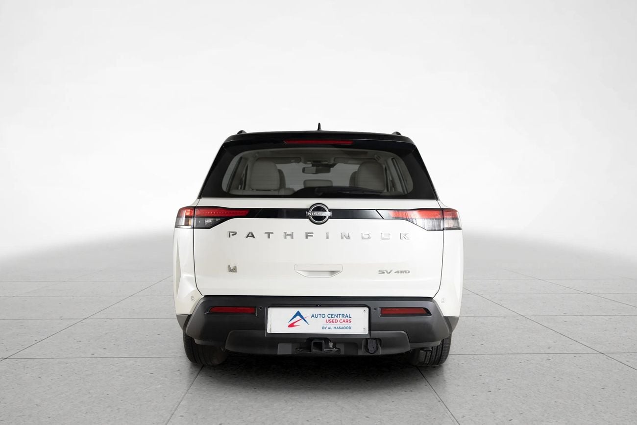 Nissan Pathfinder SV 3.5