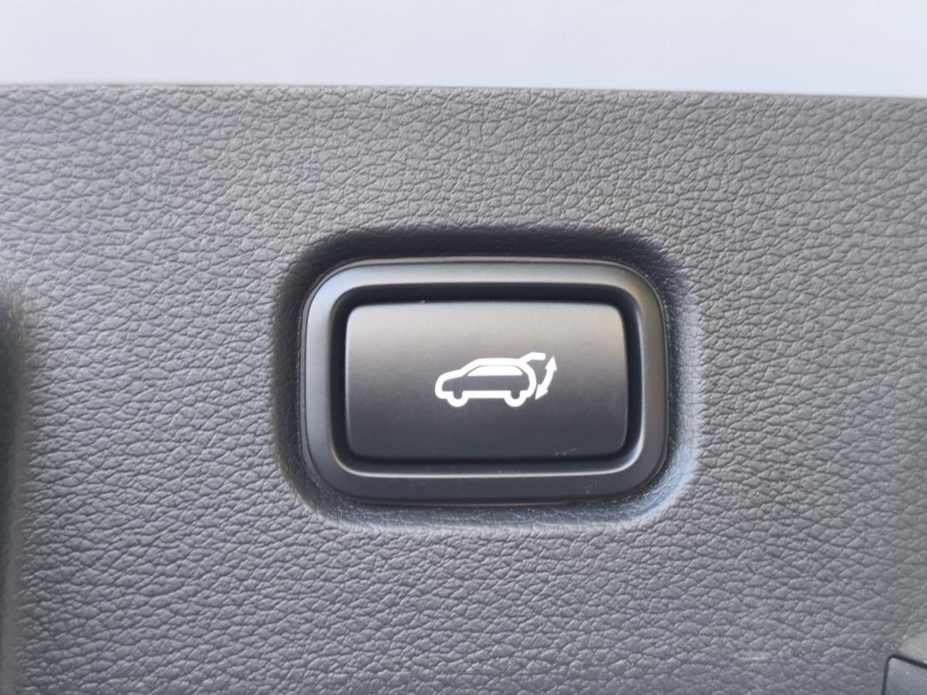 Kia Sportage 2.0L MPI LX (FWD)