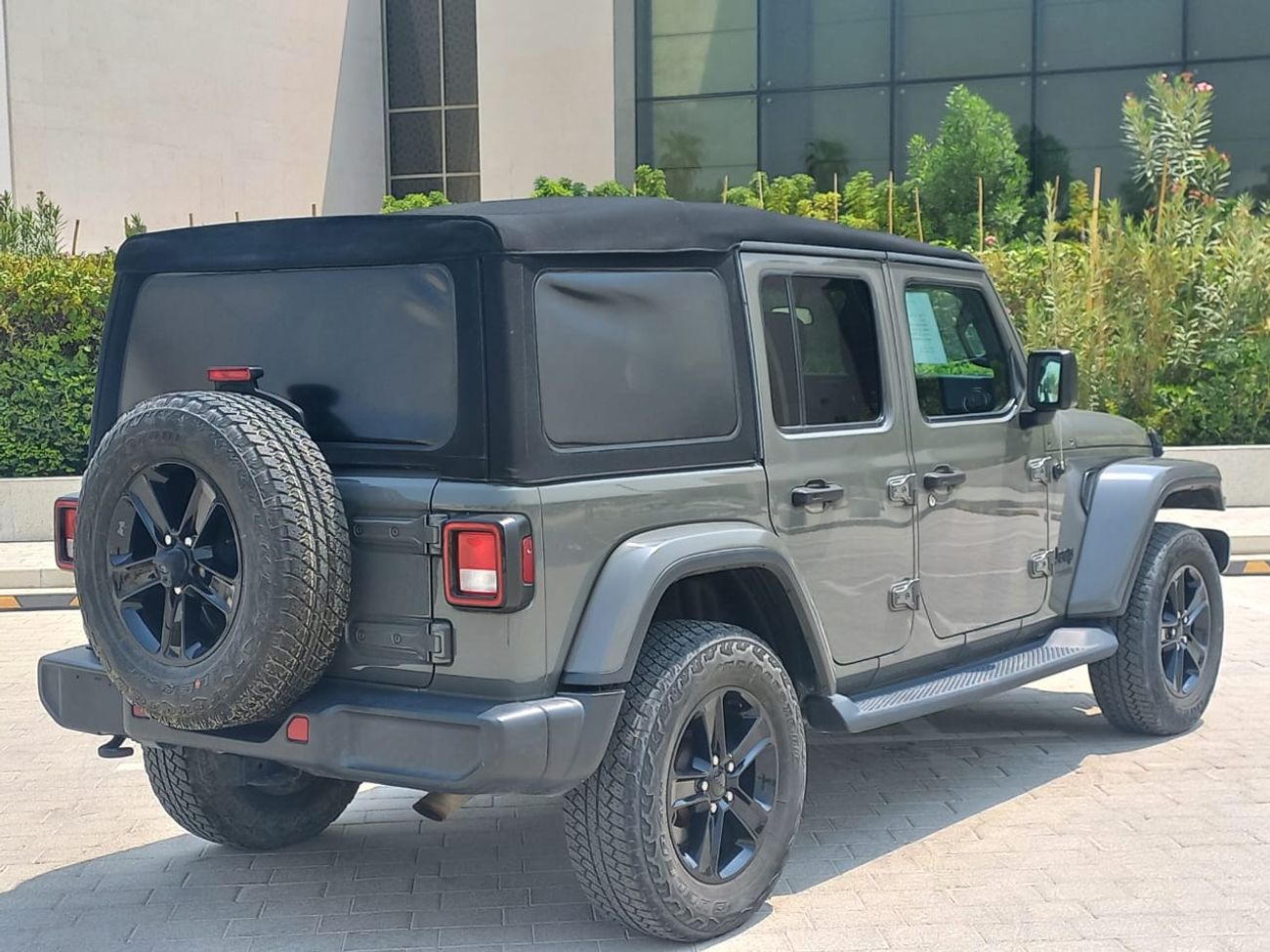 Jeep Wrangler Unlimited SPORT LL