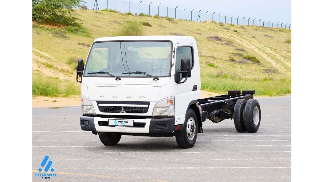 Mitsubishi Fuso Canter Pick Up 4.2L RWD Diesel Manual / Excellent Condition / GCC / Ready to Drive