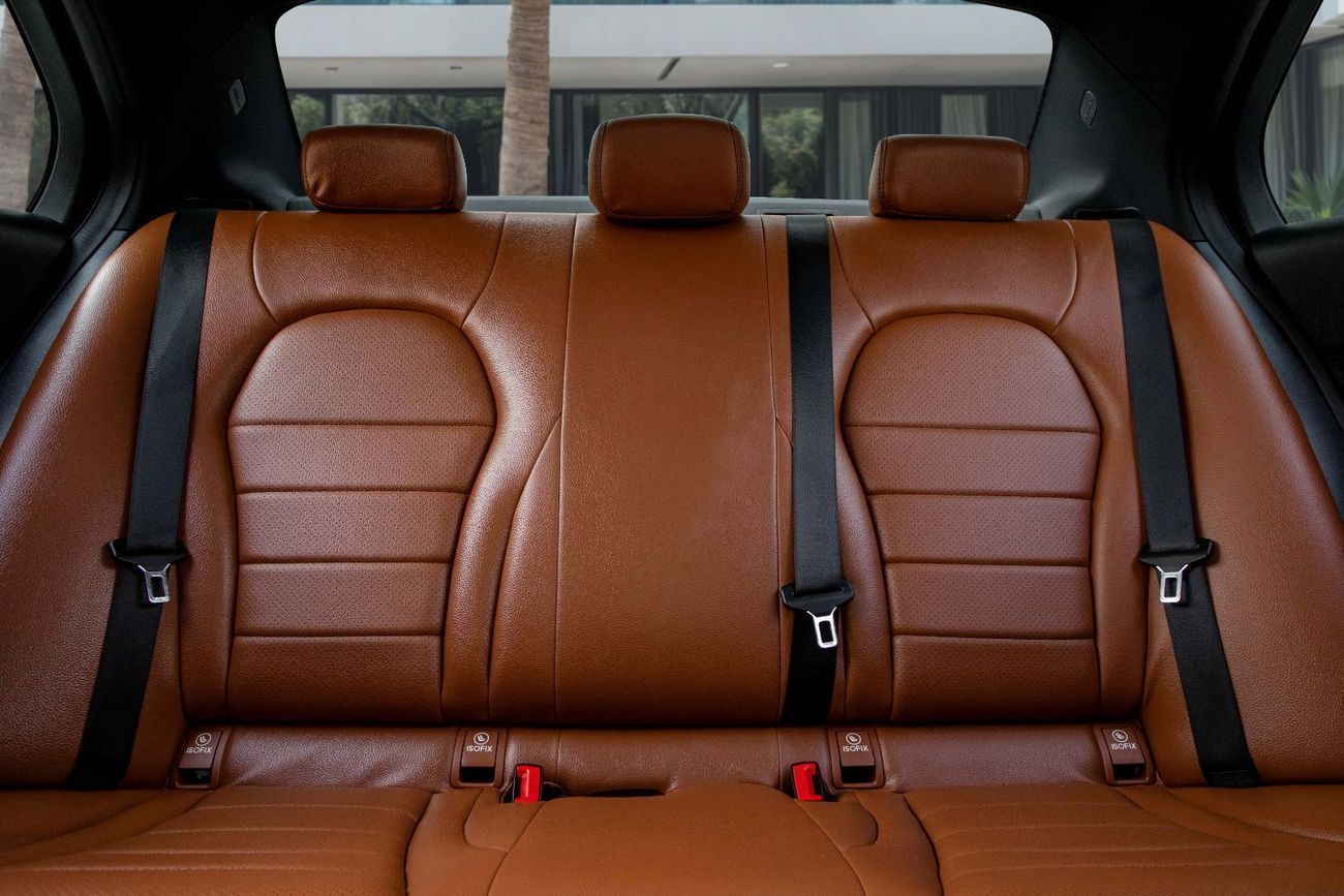 Mercedes-Benz C 200 C200 | 2,046 P.M  | 0% Downpayment | AMG Line | S/Roof | L/Seats