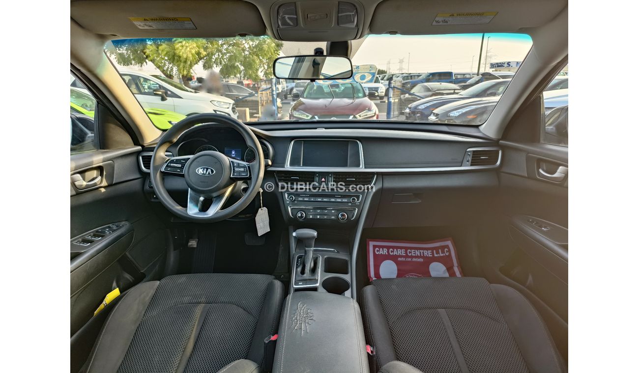 كيا أوبتيما 2.4L Petrol / DVD + Camera / Rear A/C (LOT # 8455)