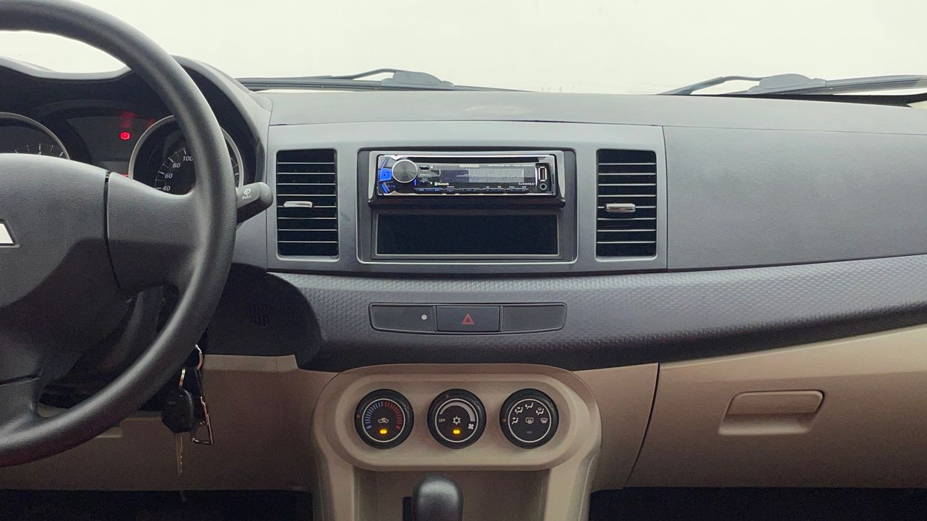 ميتسوبيشي لانسر GLX LOW 1.6 | بدون دفعة مقدمة | اختبار القيادة في المنزل