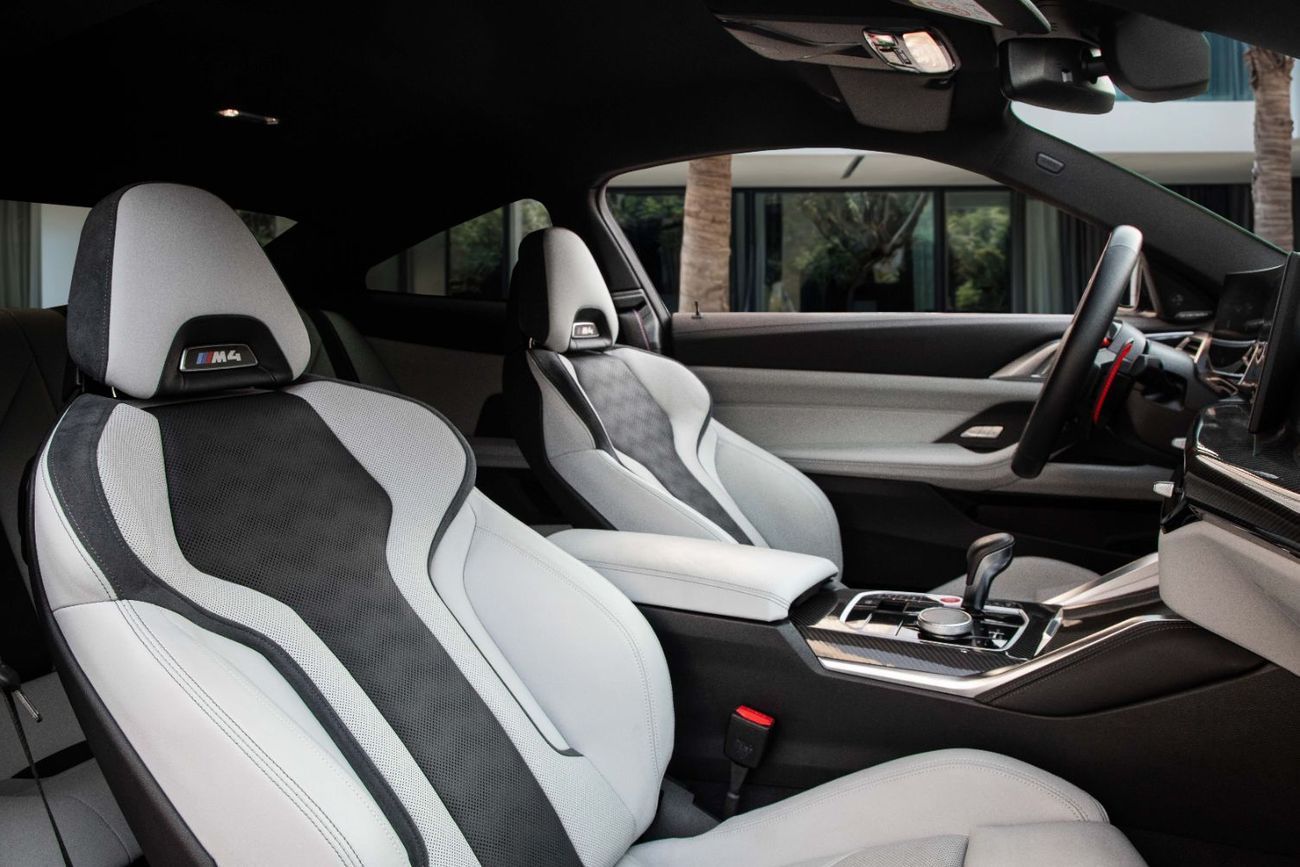 بي أم دبليو M4 8,323 P.M | 0% Downpayment | M4 Competition xDrive | Carbon Package | Agency Warranty