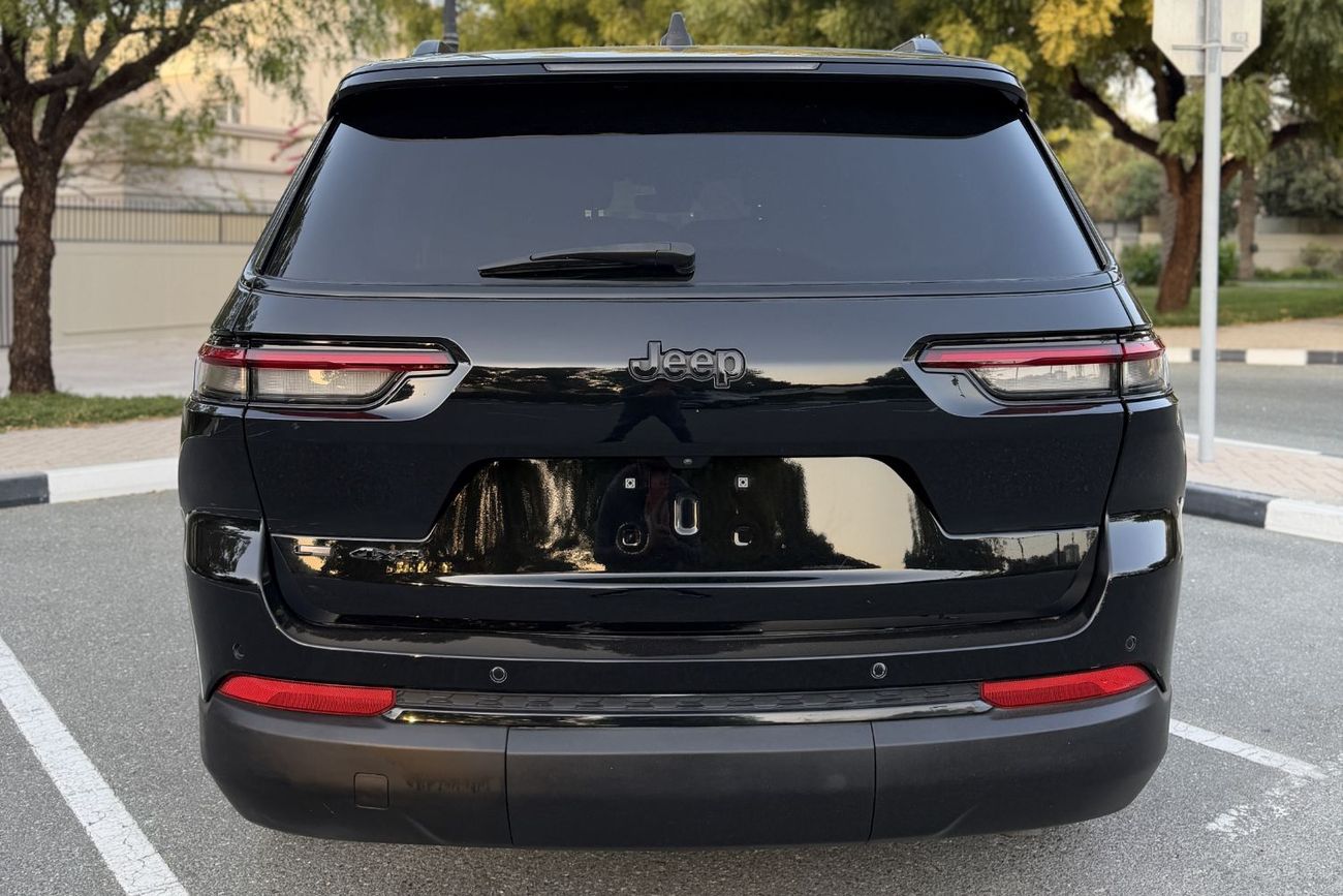 جيب جراند شيروكي L – Laredo 4x4 2023 American