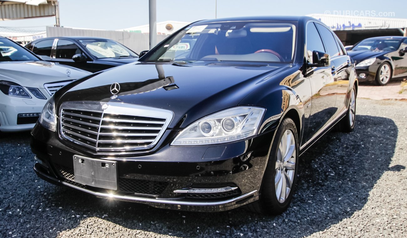 Mercedes-Benz S 550