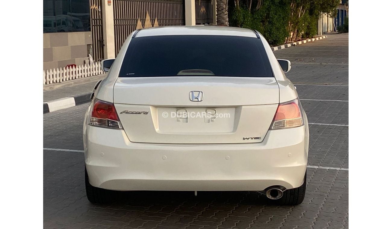 Honda Accord Honda Accord Model: 2008 Price : 15,000 Dirhams  Mileage : 193,000 Gulf specifications