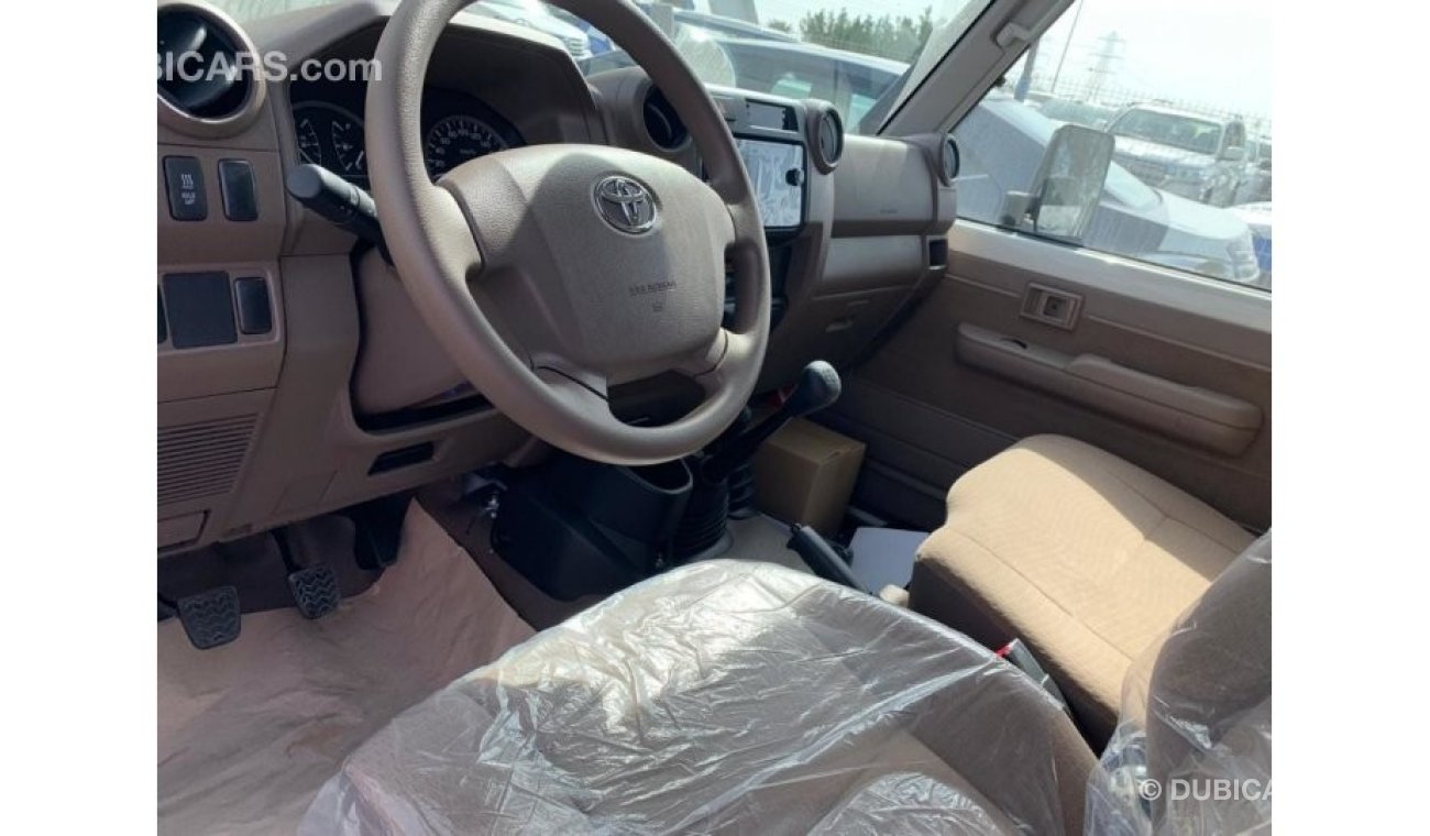 Toyota Land Cruiser Pick Up pick up single cab 4x4 V8
