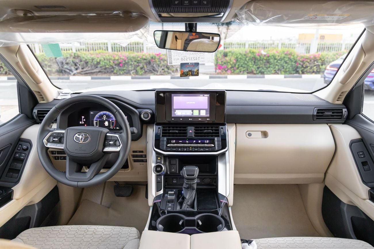 Toyota Land Cruiser GXR LAND CRUISER | LC300 | 2026 | GCC | 4WD | V6 3.5L | 1 Camera - 1 electric chair | Petrol | 7 seat |