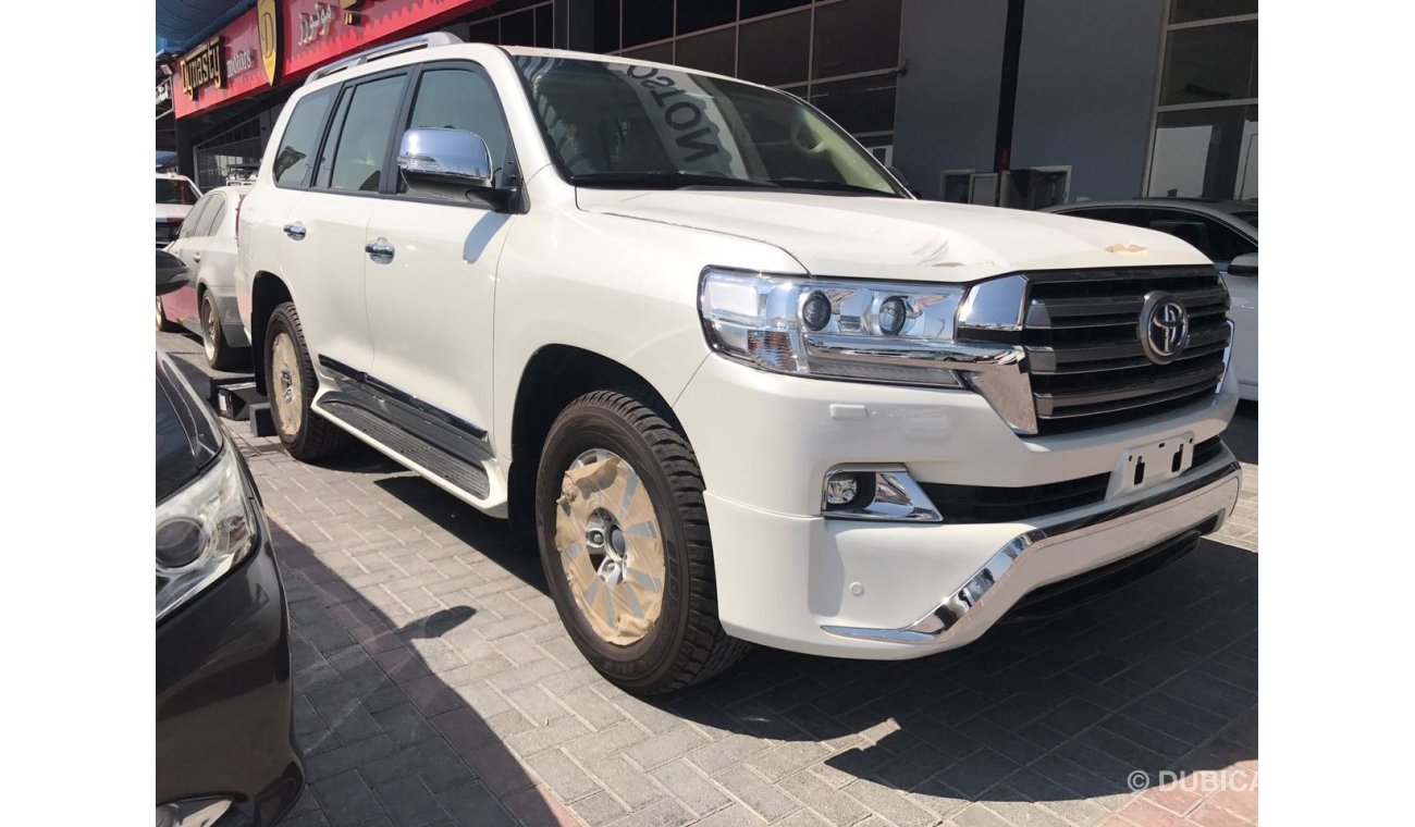 Toyota Land Cruiser V8