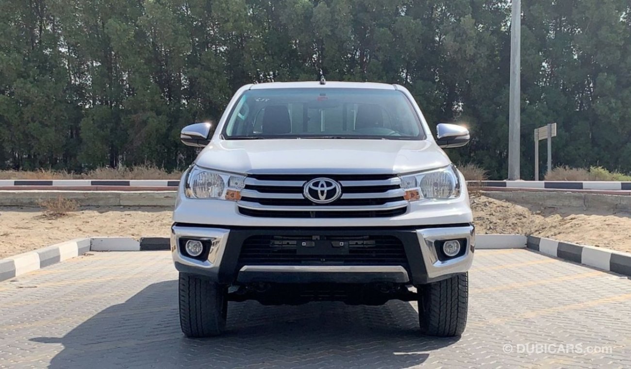 Toyota Hilux 2020 4x4 SR5 Ref#658