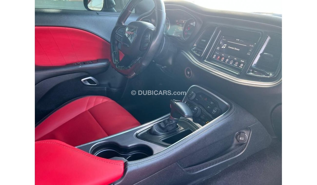 Dodge Challenger R/T DODGE CHALLENGER RT 2018 IN PERFECT CONDITION