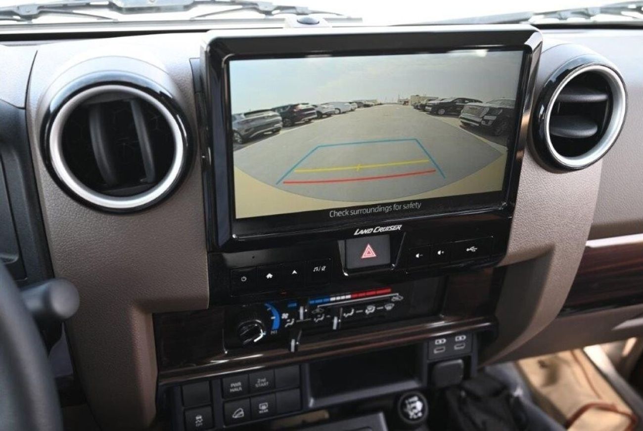 Toyota Land Cruiser 70 71 Hardtop SDLX 4.0L Petrol 4WD AT