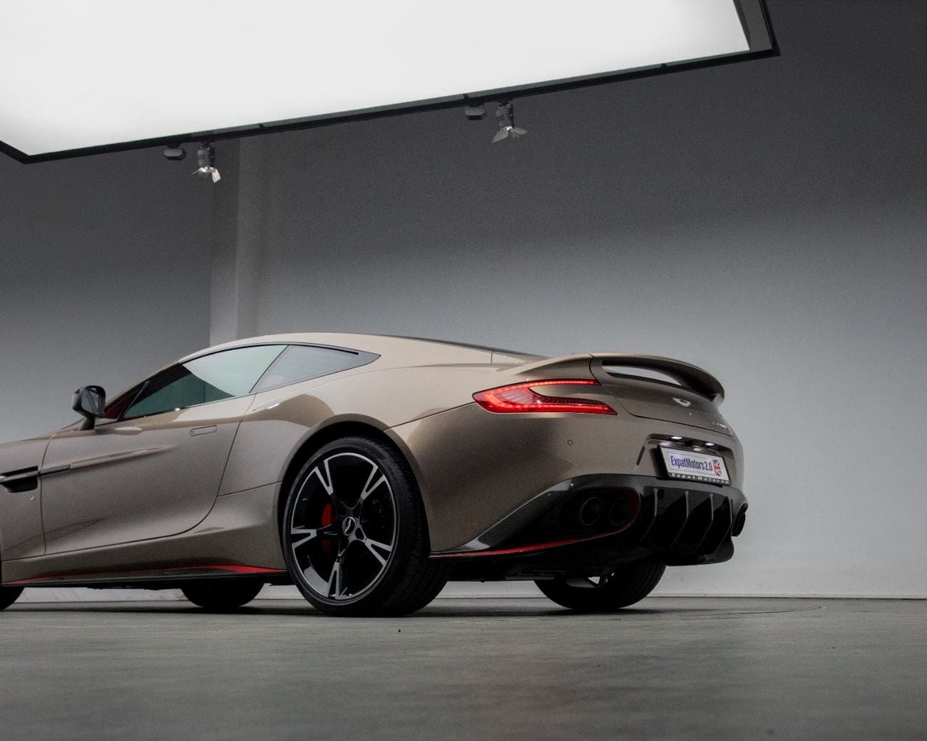 Aston Martin Vanquish
