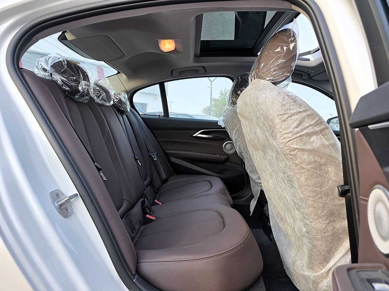 BMW 120i BMW M SPORT 1.5L A/T 2023 Model White Color