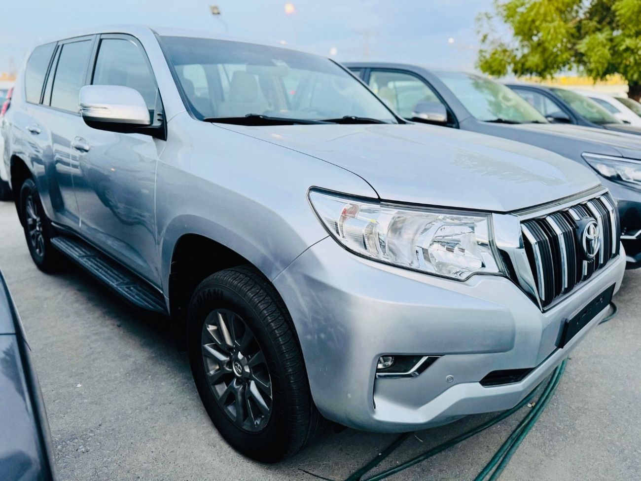Toyota Prado Toyota prado 2019 v4 silver LHD full options very neat and clean