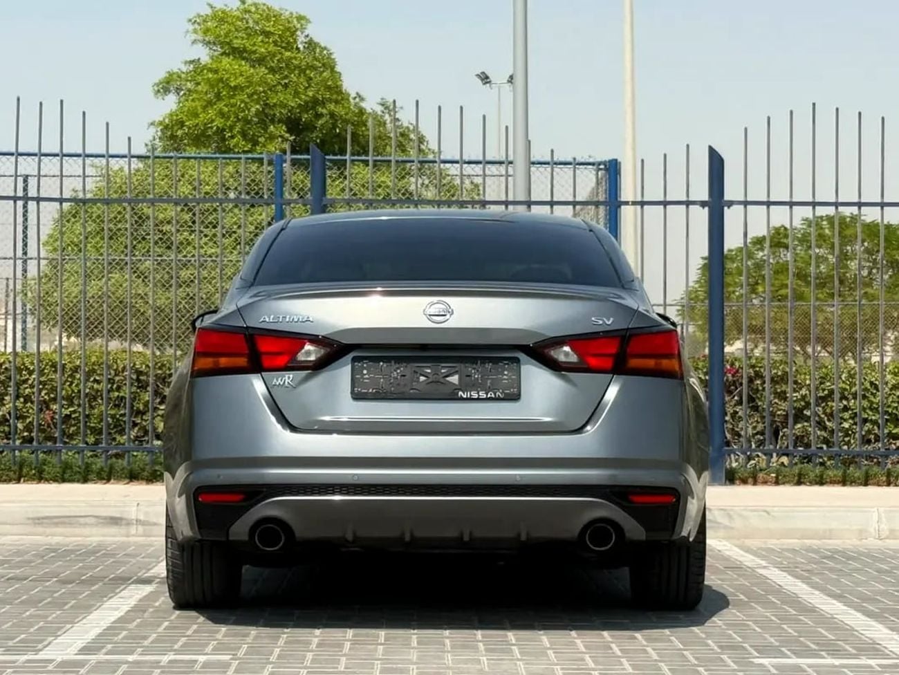 نيسان ألتيما SV-Full option-Excellent condition-Bank Finance Available