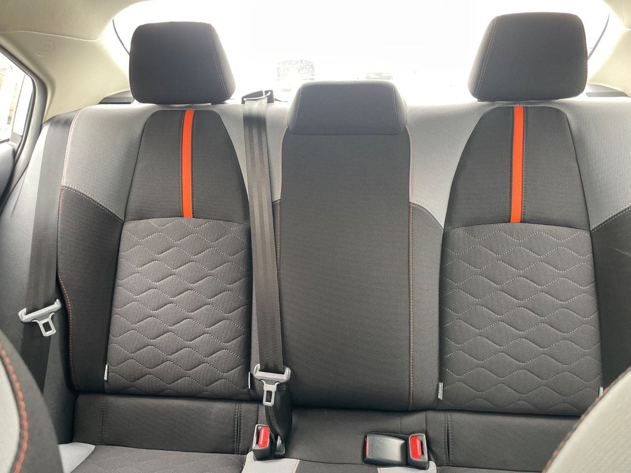 تويوتا كورولا تويوتا كورلا بترول وارد كوريا اوراق جمارك نظيفة جدا ًبدون حوادث