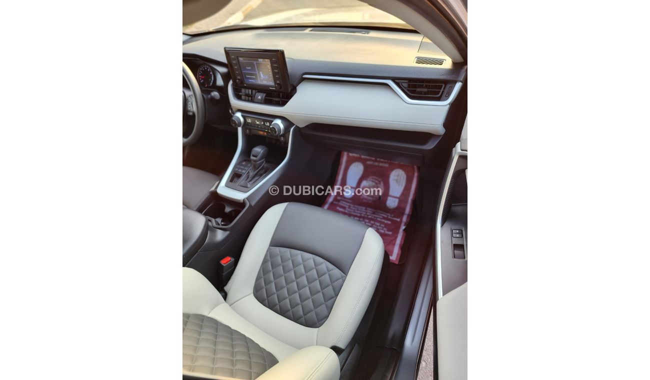 Toyota RAV4 TOYOTA RAV4 XLE 2021