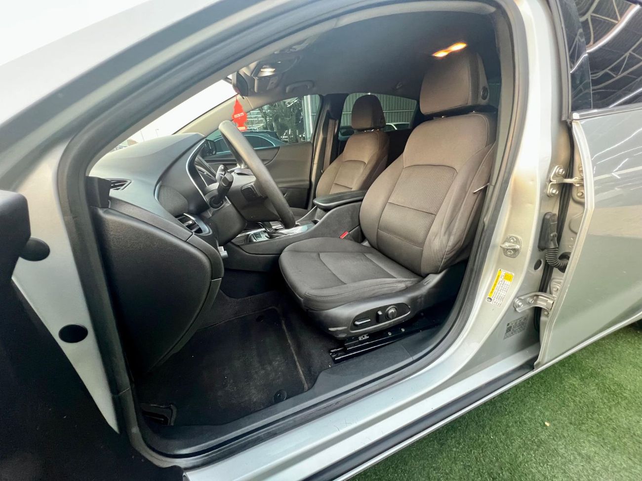 Chevrolet Malibu LT 2.0L warranty one year bank financie available